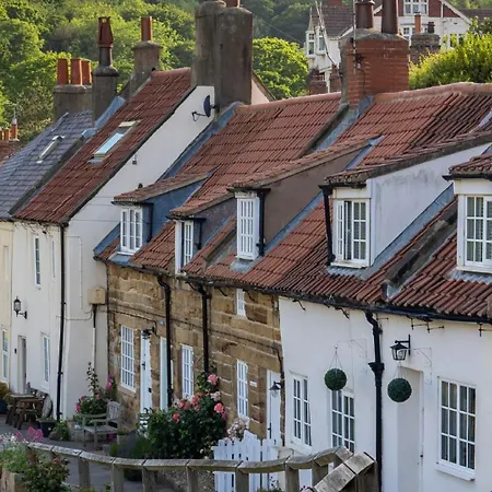 Manor Rise * Foxholes (North Yorkshire)